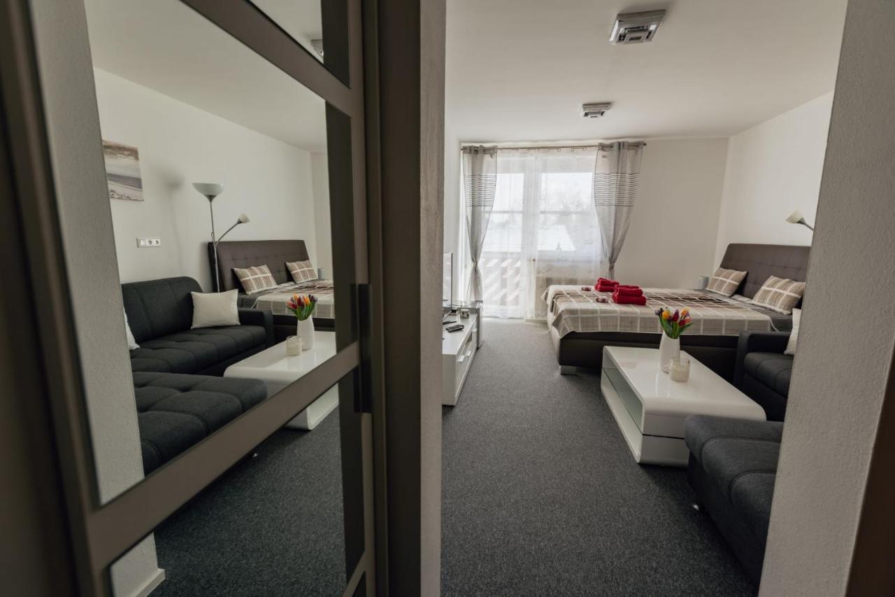 Apartman 15 Mymara Bešeňová Dış mekan fotoğraf